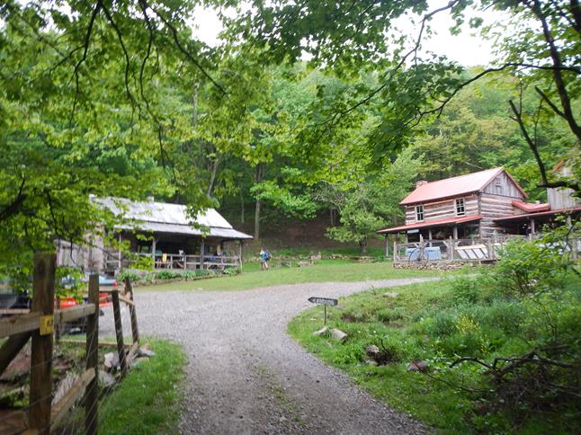 Applachian Trail Ken hiker hostel Day 9